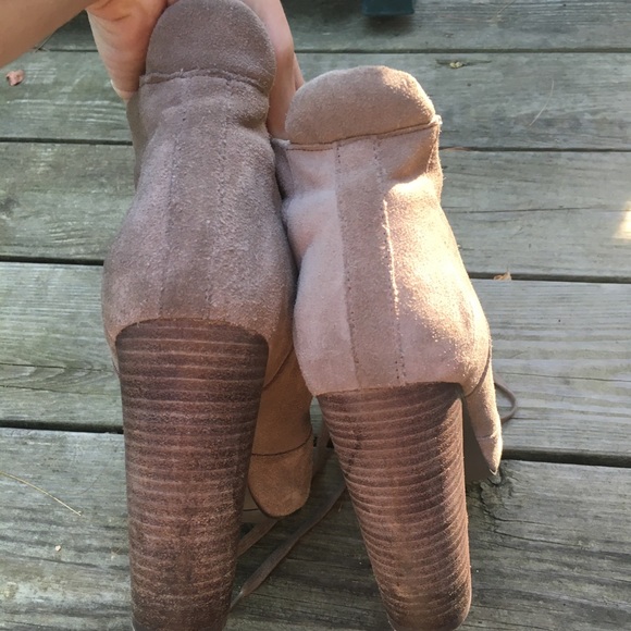 Chunky 4 inch Bootie heels - Picture 4 of 6